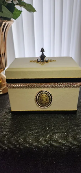 Royal Velvet - Beautiful Biege